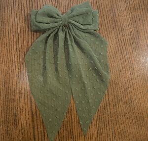 Chic Olive Bow Hair Clip